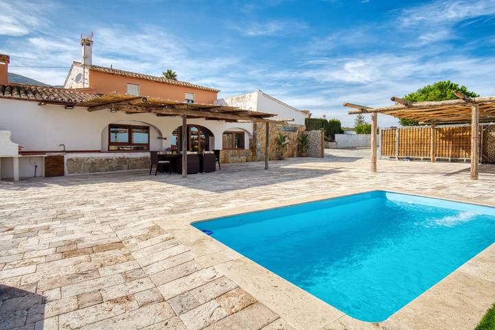 Chalet pour 6 personnes, avec jardin en Espagne - 2