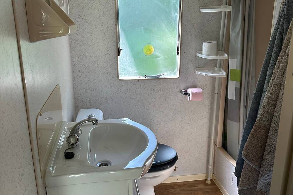 Mobil-home « Au Cœur des Vignes » avec terrasse partagée et climatisation in Visan, Enclave de Valreas