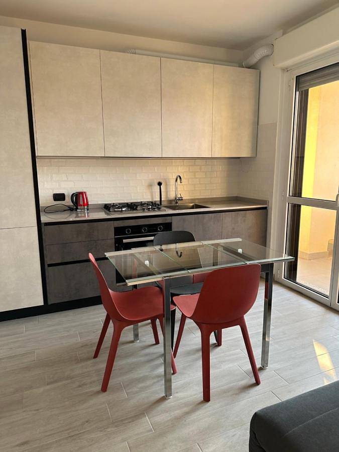 Appartamento per 4 persone, con Balcone e Terrazza nonché Panorama a Castellanza