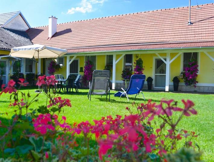Ferienwohnung für 2 Personen, mit Garten