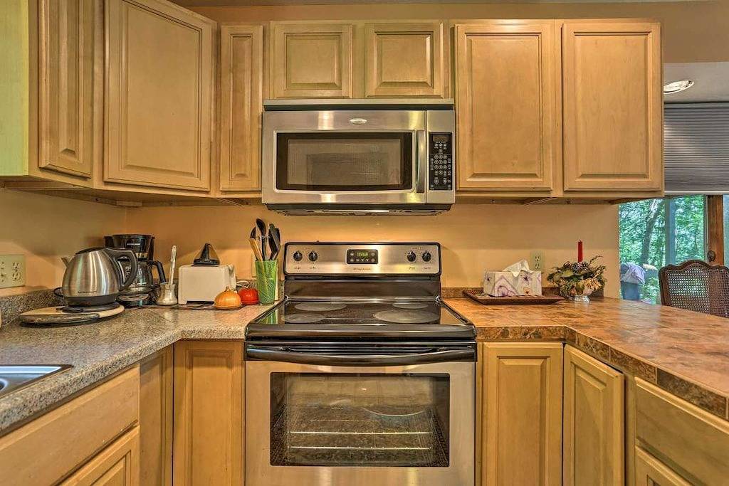 Mountain View Cottage in Saw Creek, Monroe County (PA)