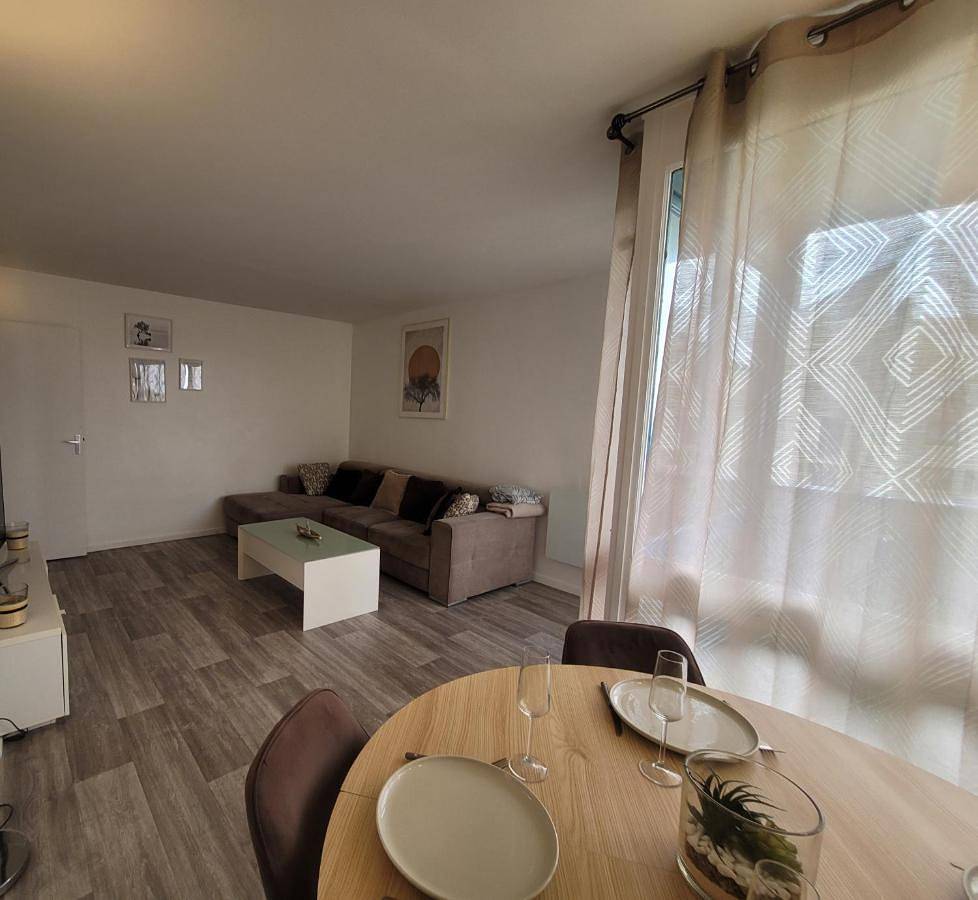 Geheel appartement, Two-Bedroom Apartment in Deuil-la-Barre, Val-d'Oise