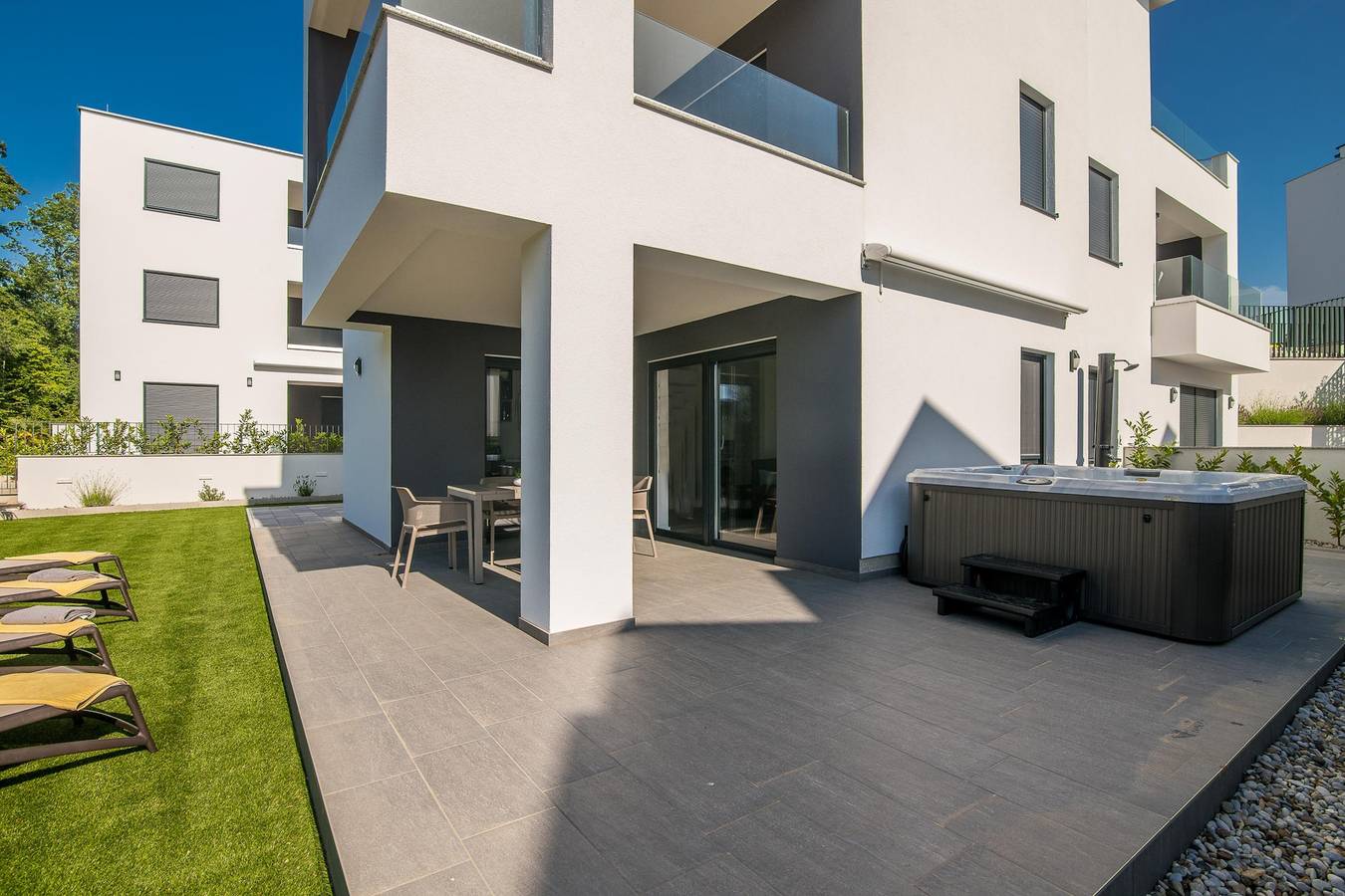 Appartamento vacanze a Njivice a partire da 205€ a notte