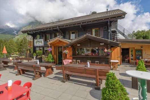 Hôtel pour 6 personnes, avec terrasse