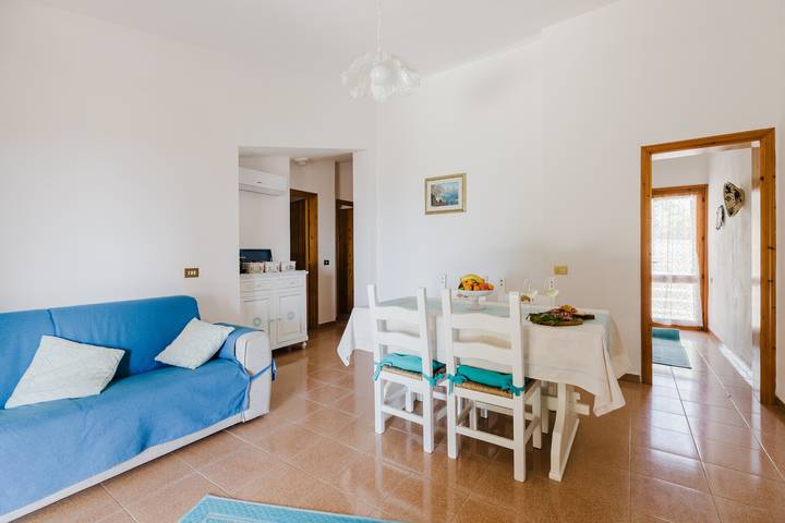 Casa vacanze 'Domu De Maria' con vista mare, terrazza privata e aria condizionata in Torre dei Corsari, Arbus (comune)