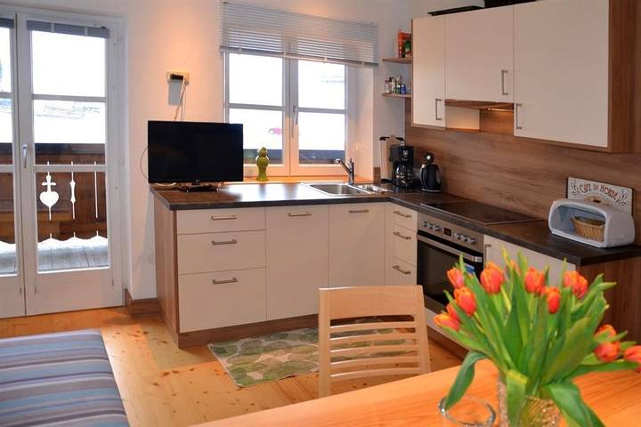 Ferienwohnung für 5 Personen, mit Balkon und Pool sowie Ausblick und Seeblick am Kaiserwinkl - 4