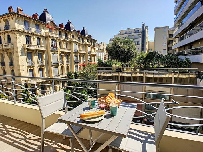 Gîte pour 2 personnes, avec terrasse dans Office De Tourisme Et Des Congres De Nice - 2