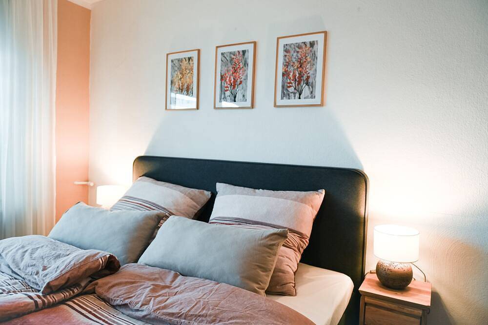Ganze Wohnung, Fewo Herbst in der Villa Waldrand | Luxus-Bad und großer Garten | Direkt am Wald in Bad Wünnenberg, Nordrhein-Westfalen