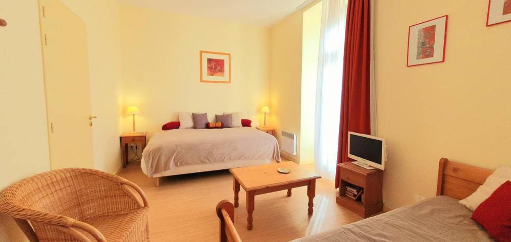 Gîte pour 3 personnes, avec vue ainsi que jardin et sauna, animaux acceptés dans Thermes d'Aulus-les-Bains - 4