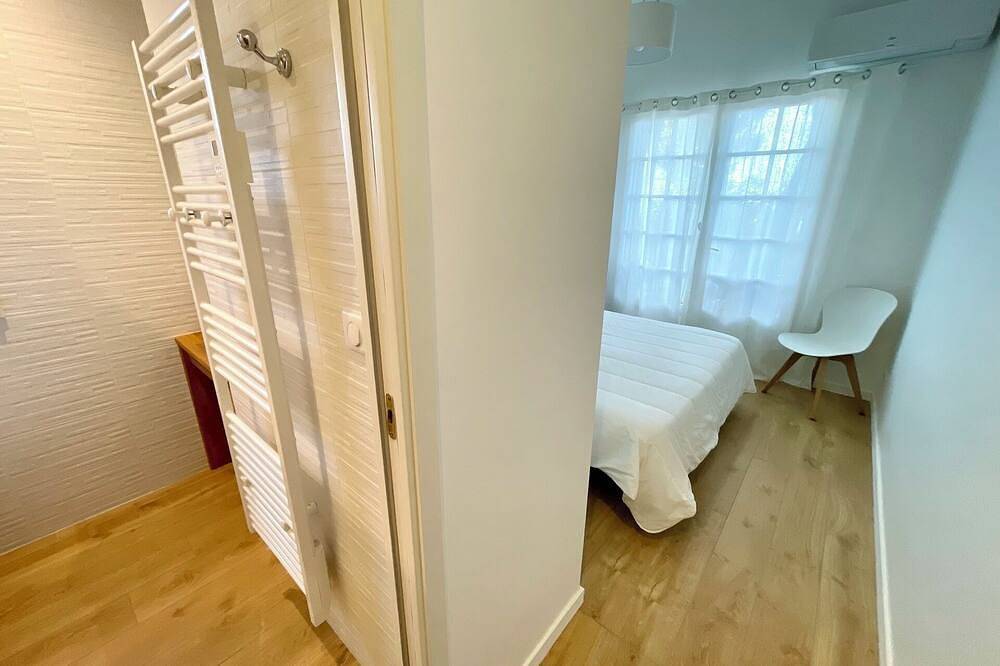 Wonderful newly renovated house with fantastic bay views in Le Canon, Lège-Cap-Ferret