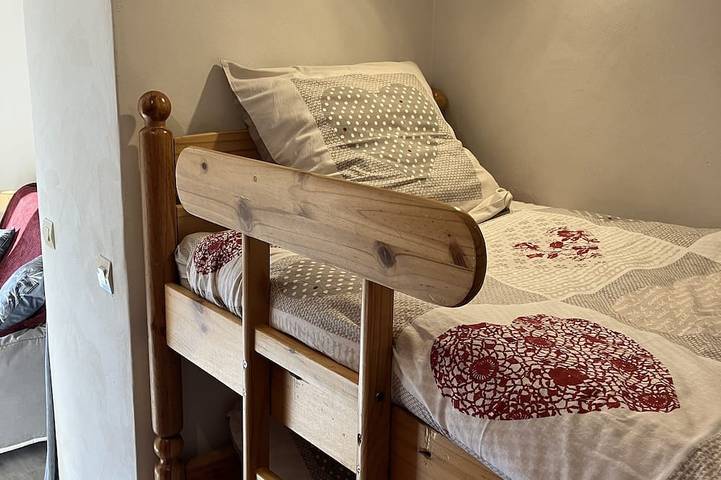 Apartamento entero, Studio with a balcony, 5 minutes from downtown and shops. Pets Welcome in Saint-Gervais-les-Bains, Pays du Mont-Blanc