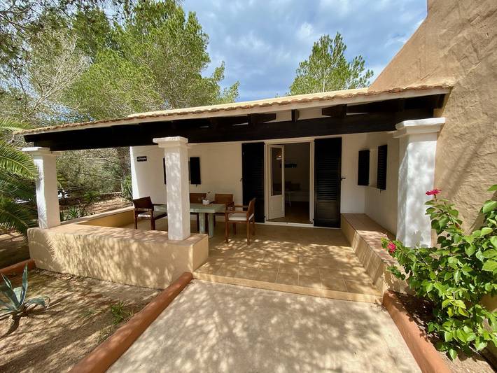 Bungalow para 6 personas, con Terraza y Jardín en Formentera