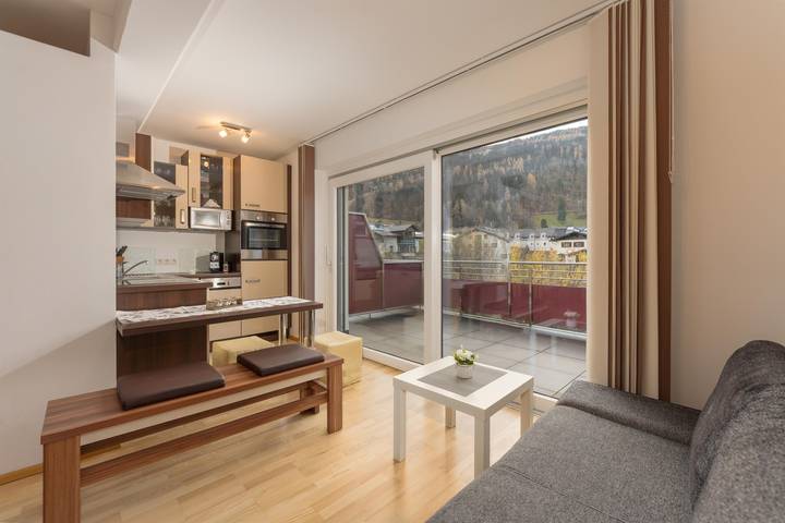 Ferienwohnung für 4 Personen, mit Ausblick und Balkon, kinderfreundlich in Schladming