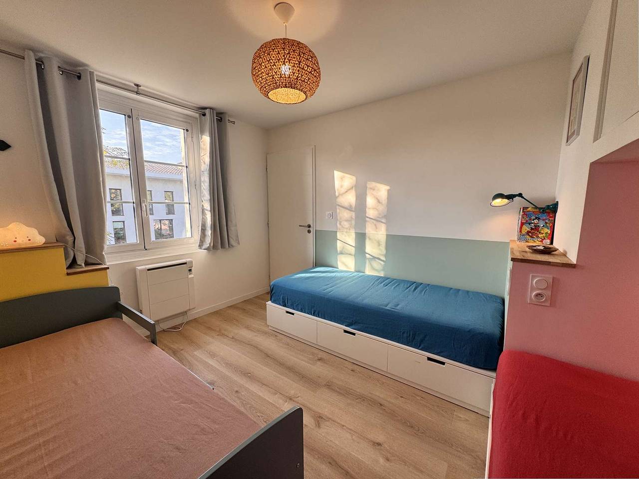 Entire apartment, Renovated city center apartment - 5 guests in Sanary-sur-Mer, Mediterranean Coast (France)