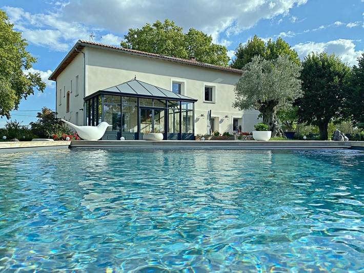 Location de vacances pour 2 personnes, avec jardin ainsi que jacuzzi et piscine à Coufouleux - 2