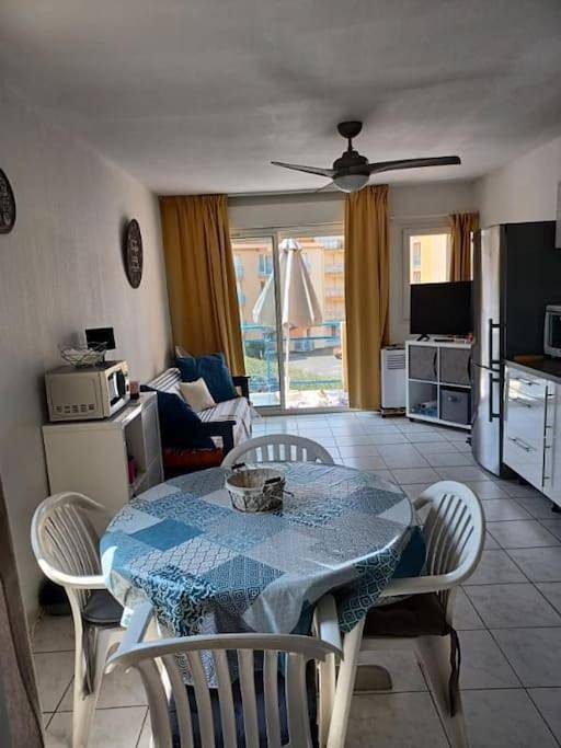 Appartement de vacances pour 4 personnes, avec piscine et balcon