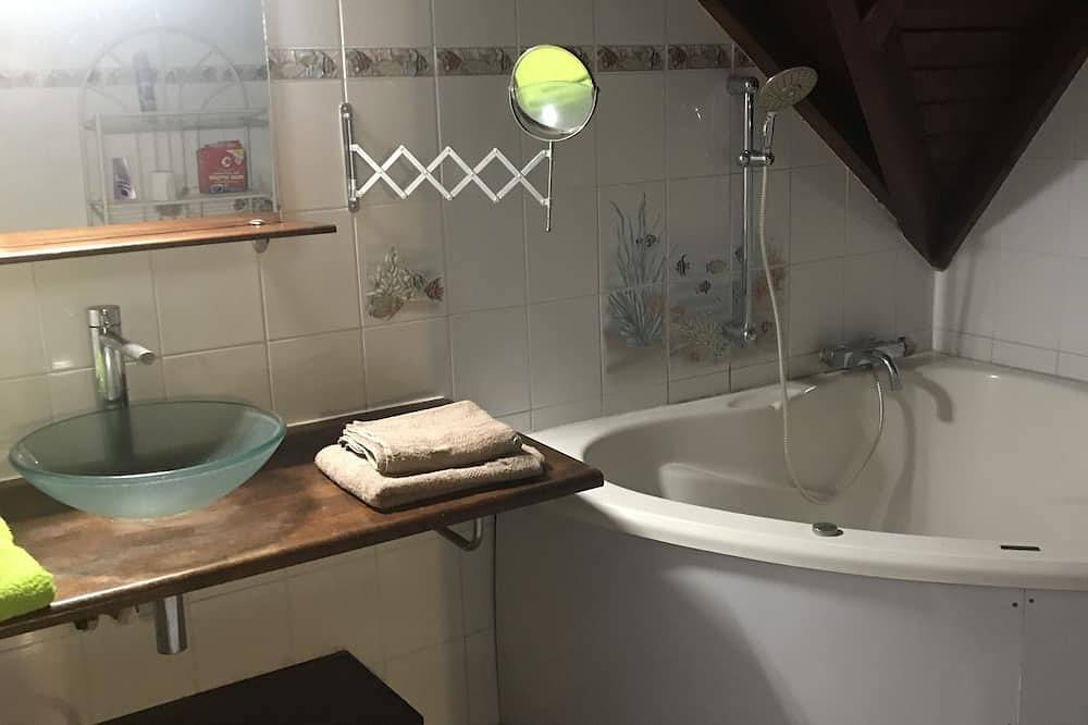 Villa des caraïbes à proximité de la mer , avec piscine privée. Arrivée autonome in Sainte-Anne, Guadeloupe