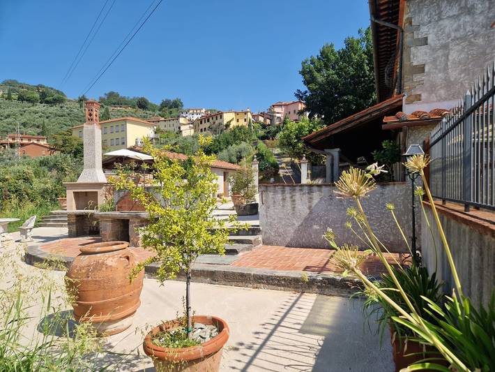 Podere del Convento - Casa con Giardino e Vista Toscana in Massa e Cozzile, Provincia di Pistoia