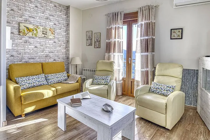 Gîte pour 4 personnes, avec jacuzzi et balcon, animaux acceptés - 1