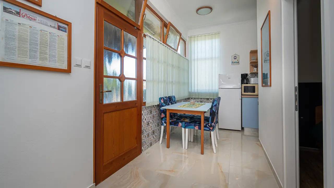 Ganze Ferienwohnung, Ferienwohnung für 4 Personen (33 m²) in Veli Rat in Sali, Dugi Otok
