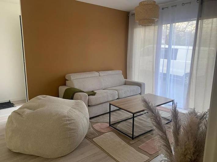 Location de vacances pour 6 personnes, avec terrasse ainsi que vue sur le lac et jardin à Châtellerault - 4