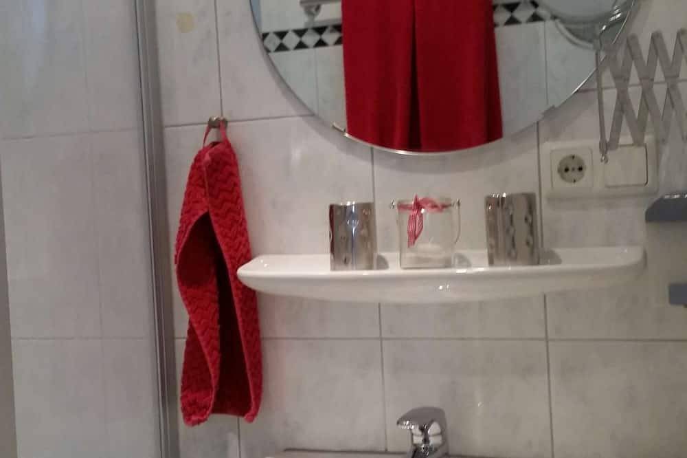 Ganze Wohnung, ***Apartment Krausberg für 2 Personen im Herzen des Ahrtals. in Rech, Ahrtal