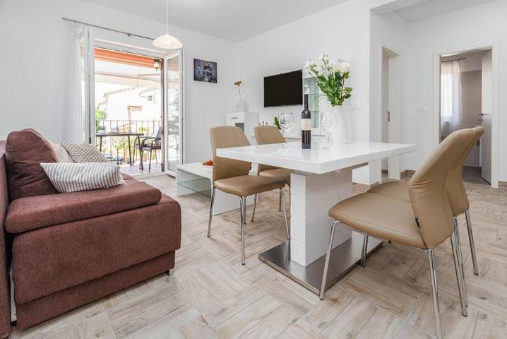 Ferienwohnung für 4 Personen, mit Garten in Funtana