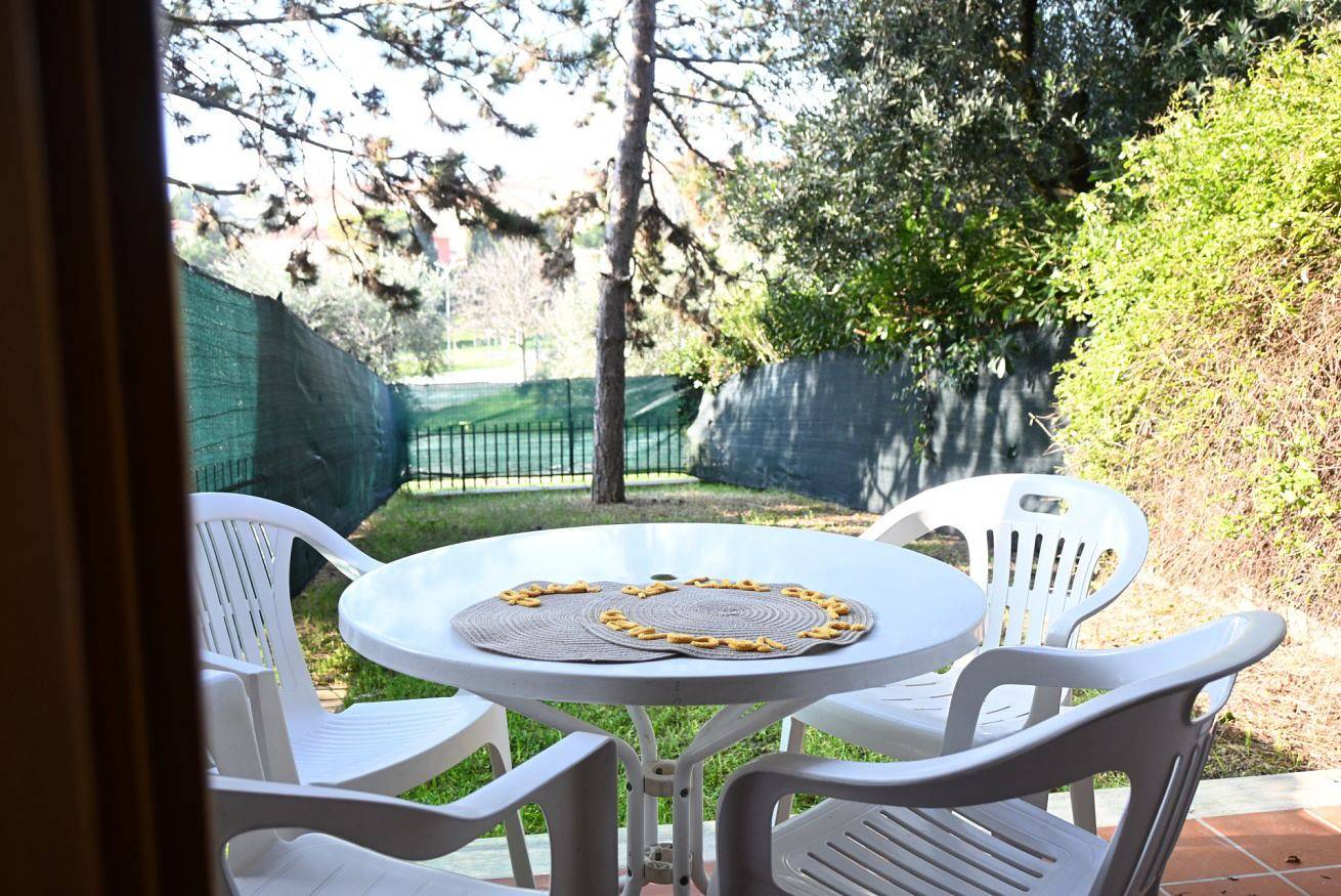 Apartamento entero, S075 - Sirolo, two-room apartment with garden in the center  in Sirolo, Riviera del Conero