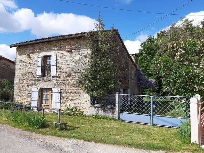 Gîte pour 4 personnes, avec jardin et terrasse en Charente - 2