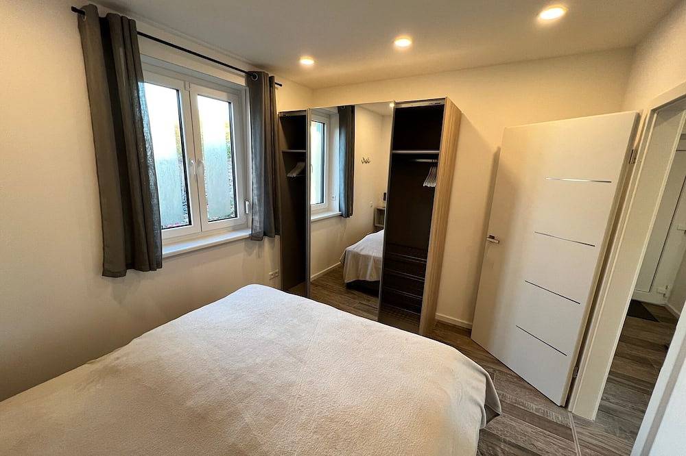 Ganze Wohnung, Hainer See, Moderne, großzügige Ferienwohnung mit Seeblick, 25 Meter zum See in Rötha, Hainer See