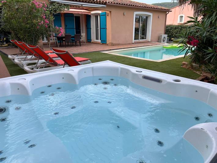 Casa de vacaciones para 6 personas, con jardín además de jacuzzi y terraza - 1