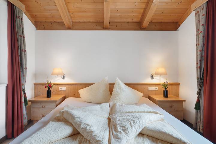 Appartement entier, Appartement "Naturblick" avec vue sur les montagnes, Wi-Fi et climatisation in Monticolo, Appiano sulla Strada del Vino