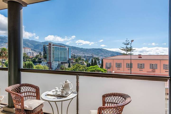 Ferieleilighet for 4 personer, med badebasseng i Funchal