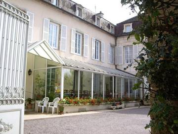Hôtel pour 2 personnes, avec jardin et terrasse à Semur-en-Auxois