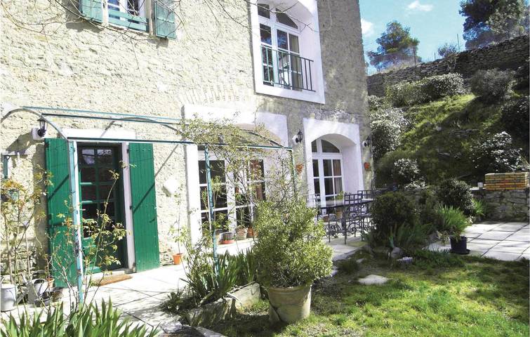 Location de vacances pour 10 personnes, avec terrasse ainsi que piscine et jardin dans Parc naturel régional du Haut-Languedoc - 3