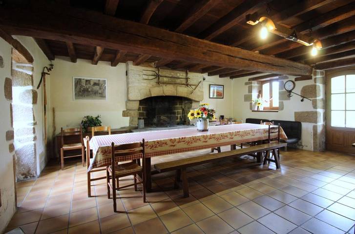 Gîte pour 15 personnes, avec jardin dans Haute-Vienne - 2