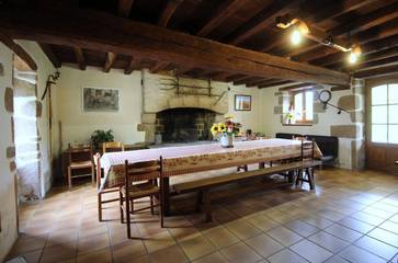 Gîte pour 15 Personnes dans Bersac-sur-Rivalier, Région de Limoges, Photo 1