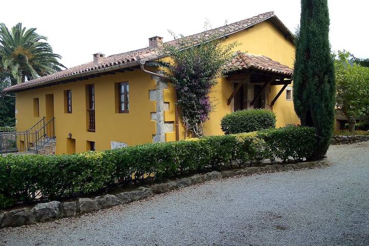 Padruno 4 apartments for 2/4 people in Alfoz de Lloredo, Cantabrian Coast