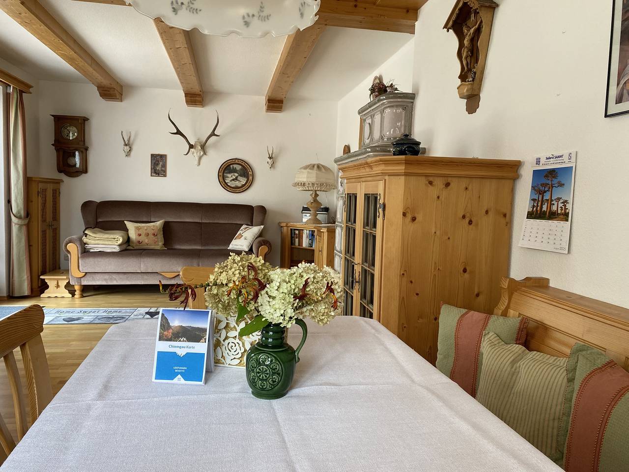 Ganze Ferienwohnung, Haus Elisabeth - inkl. Chiemgau Karte - Ferienhaus 89qm für max. 4 Personen in Bergen (Chiemgau), Chiemsee