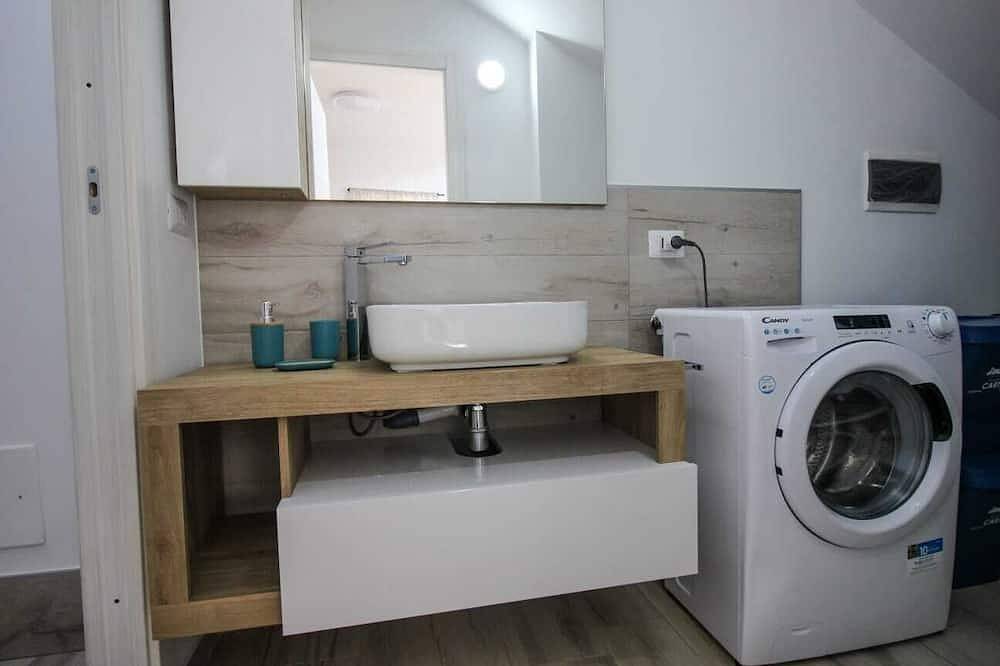 Entire villa near Cefalú, in a village with pool, spa and multipurpose fields in Contrada Pistavecchia, Palermo Province