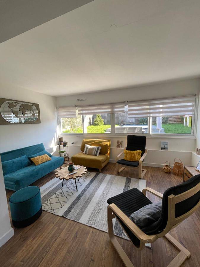 Maison de vacances pour 6 personnes, avec Terrasse ainsi que Jardin et Piscine à Bruz