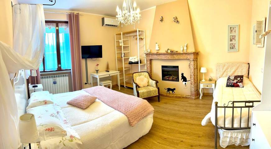 Location de vacances pour 2 personnes, avec jardin et piscine dans Castello (Puegnago sul Garda)