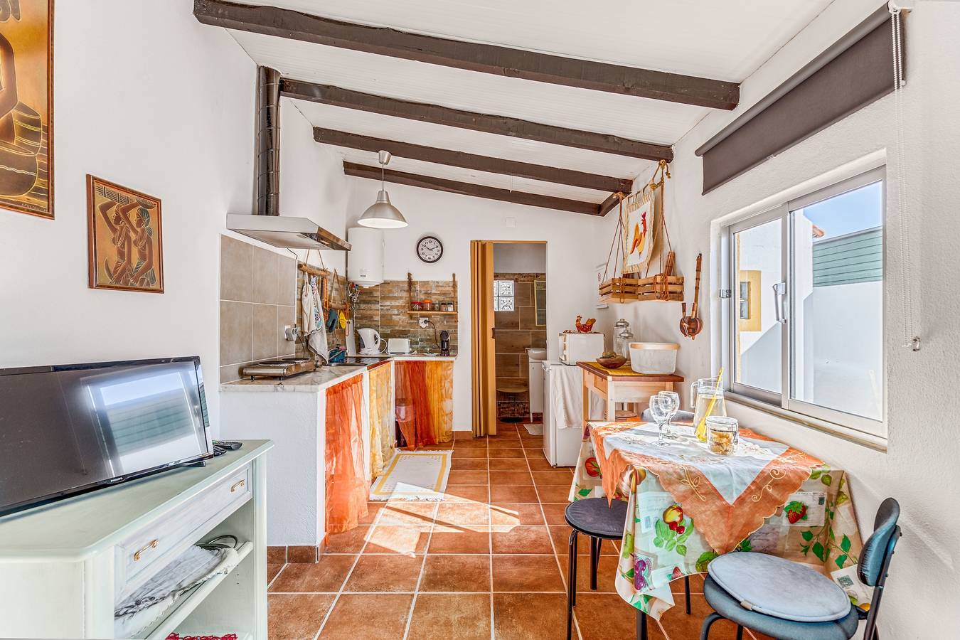 Ferienhaus "O Mundo Da Lua - Galinheiro" mit gemeinsamem Garten und Wlan in Setúbal, Halbinsel von Setúbal