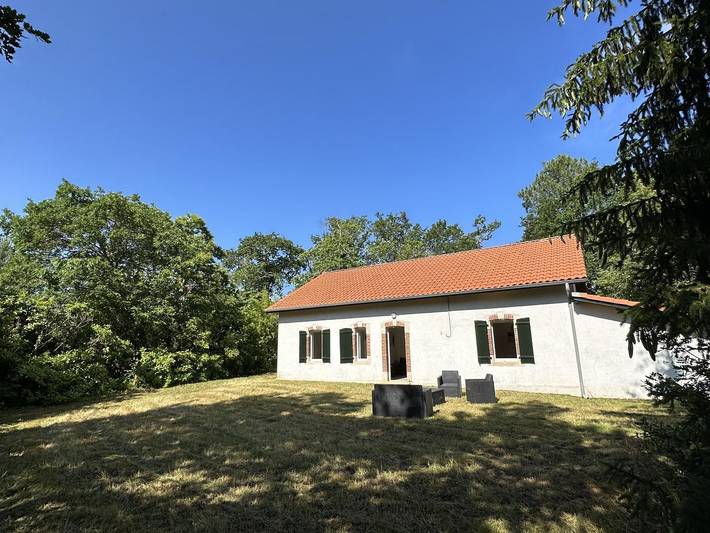 Gîte pour 6 personnes, avec Terrasse et Jardin