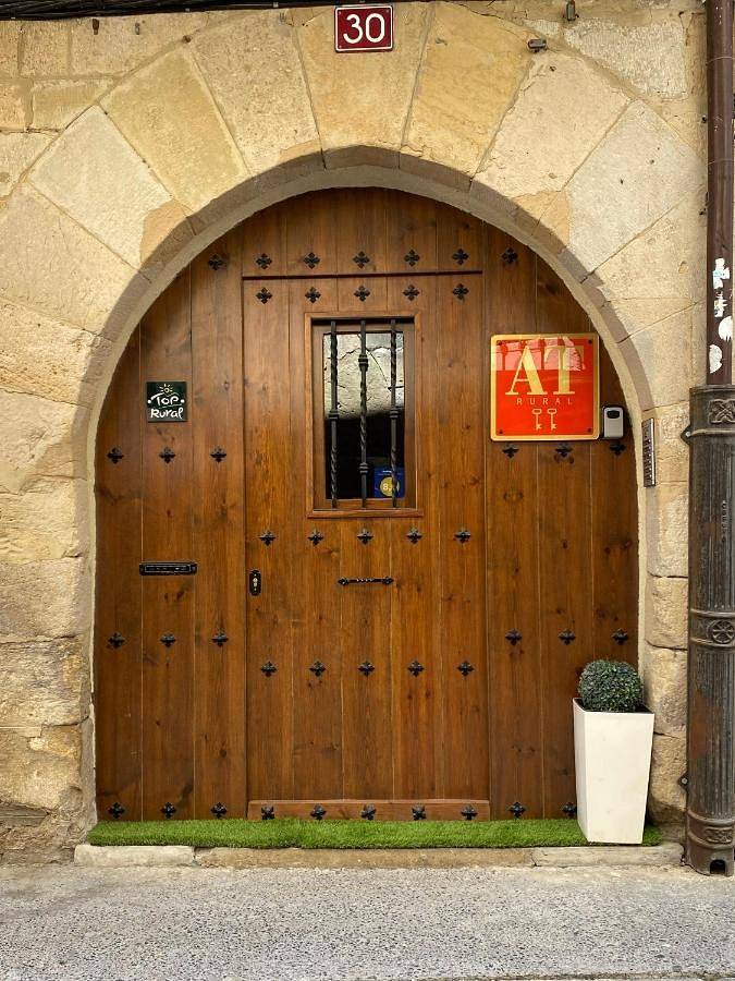 Appartement entier, B&B Apartamentos Lorione in Olite, Province de Navarra