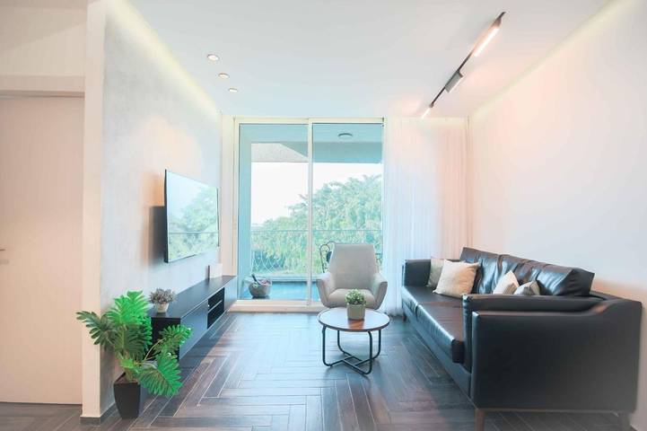 Appartement de vacances pour 4 personnes, avec vue et sauna ainsi que piscine et jardin