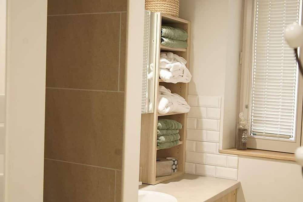 Les Deux Fontaines House for 2 in Monéteau, Auxerre region