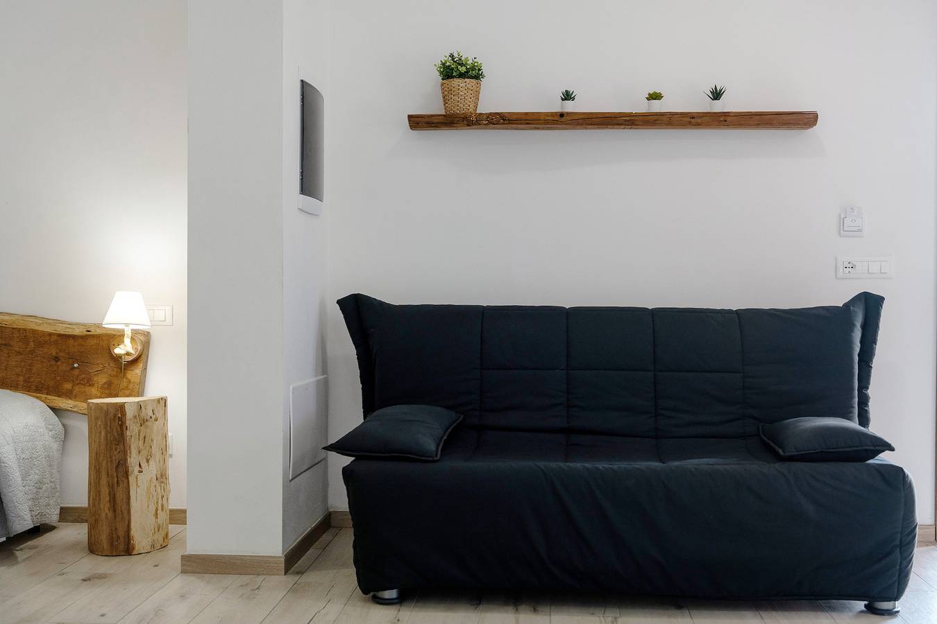 Gehele studio, Studio 'Camera 4' met uitzicht op de bergen, Wifi en airconditioning in Zignago, Provincie La Spezia