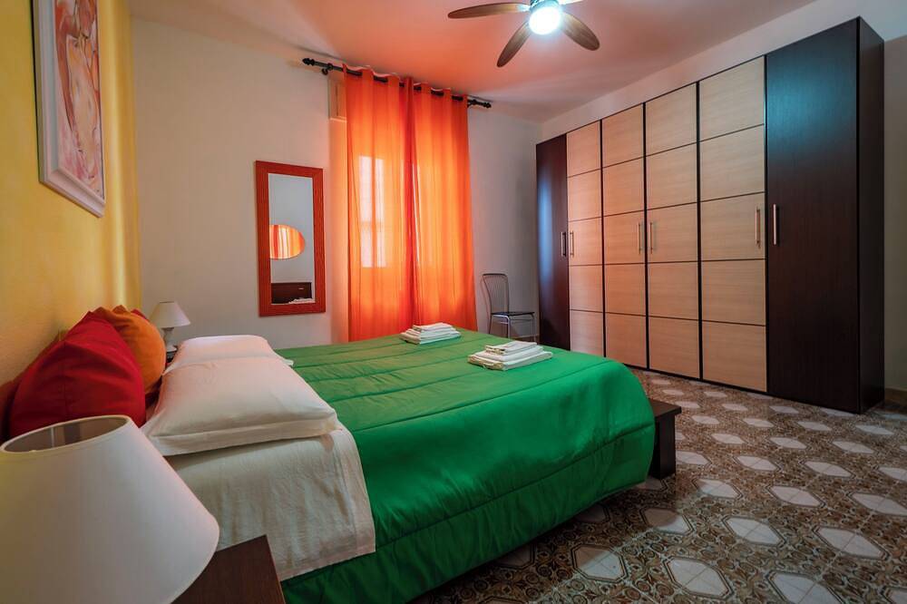 Ganze Wohnung, Il Sogno - Panoramic terrace and breathtaking view in Cuglieri, Sardinien