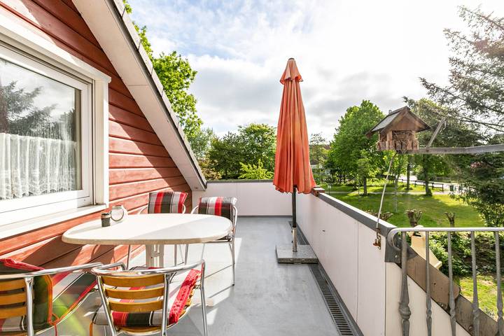 Ferienwohnung für 6 Personen, mit Garten, kinderfreundlich in Langenhorn